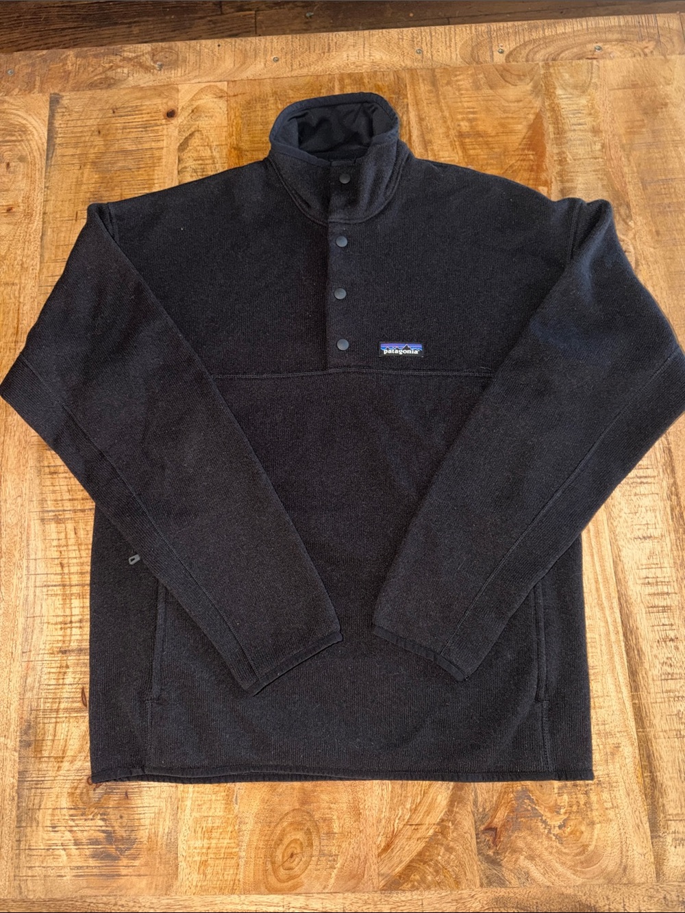 Patagonia Men’s Black Snap-Button Fleece Pullover